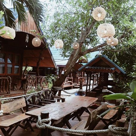 Ruennamyen Resort Amphawa Samut Songkhram Zewnętrze zdjęcie