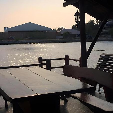 Ruennamyen Resort Amphawa Samut Songkhram Zewnętrze zdjęcie