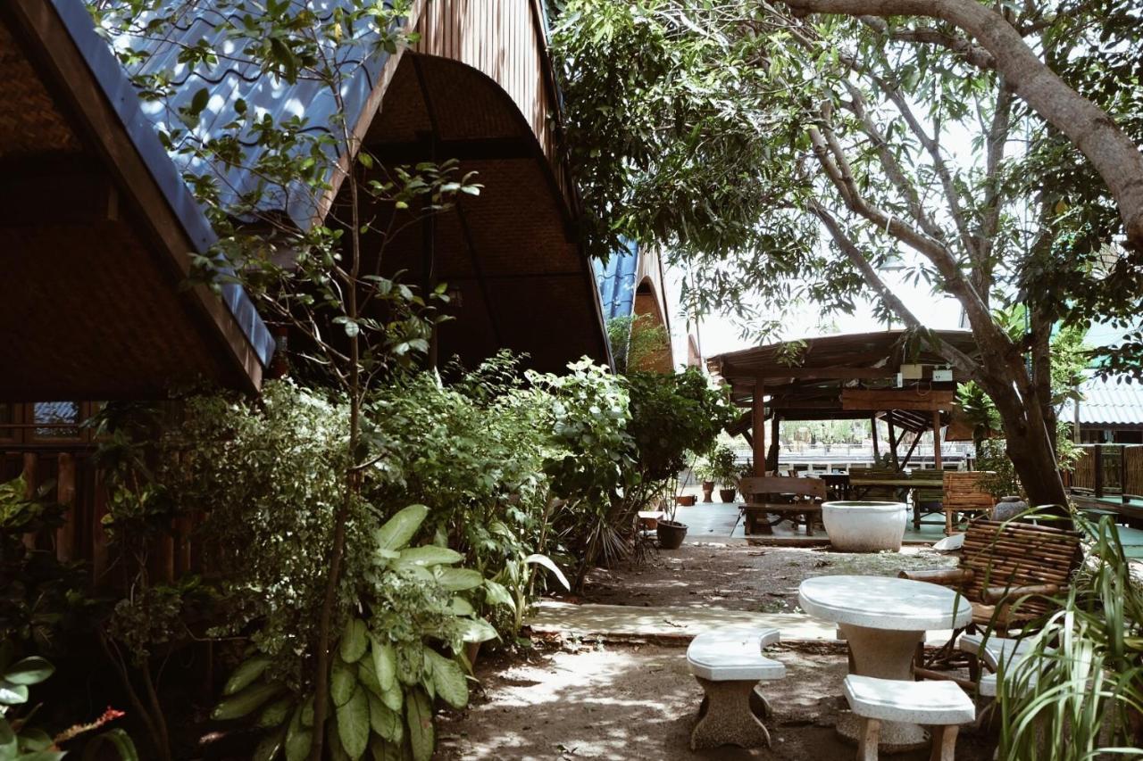 Ruennamyen Resort Amphawa Samut Songkhram Zewnętrze zdjęcie