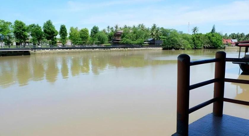 Ruennamyen Resort Amphawa Samut Songkhram Zewnętrze zdjęcie